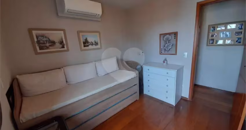 Apartamenro a venda com 03 quartos, 01 suíte, 03 vagas e 135 m² no brooklin