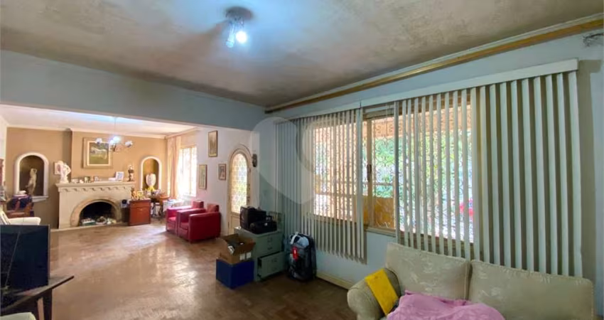 Sobrado com 3 Quartos e 4 banheiros à Venda, 240 m² / venda R$ 3.500.000, locação r$: 8.000,00