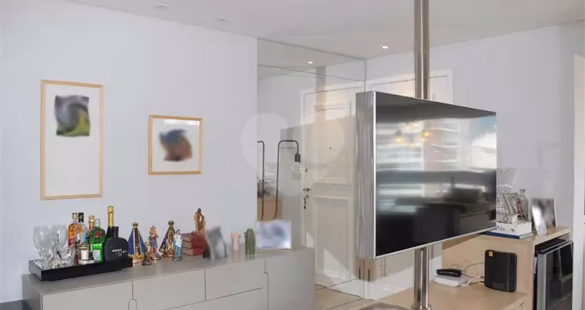Apartamento a venda com porteira fechada na Vila Mariana