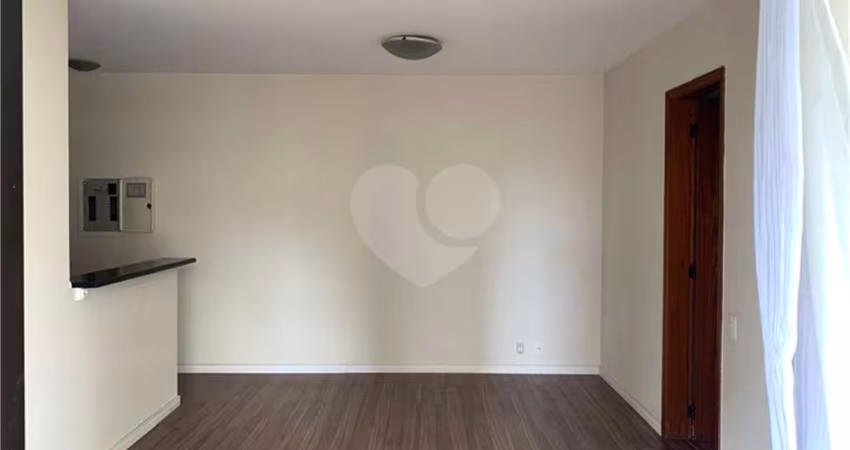 Apartamento com 2 dormitórios, 1 suíte, 2 vagas no Jardim Paulista, próximo ao Metro