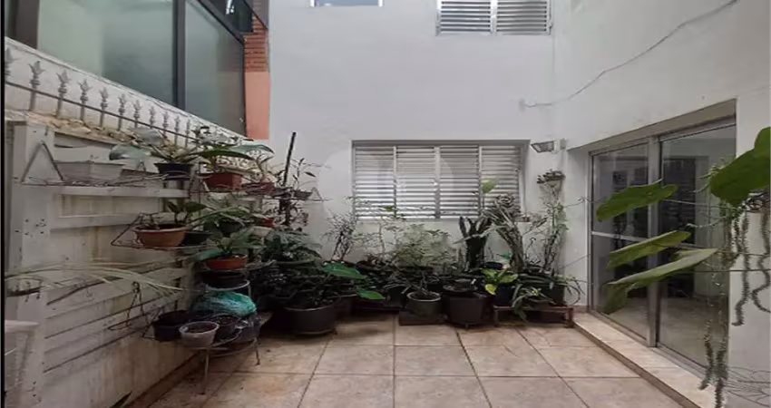 Casa com 4 quartos à venda na Rua Eugênio de Medeiros, --, Pinheiros, São Paulo