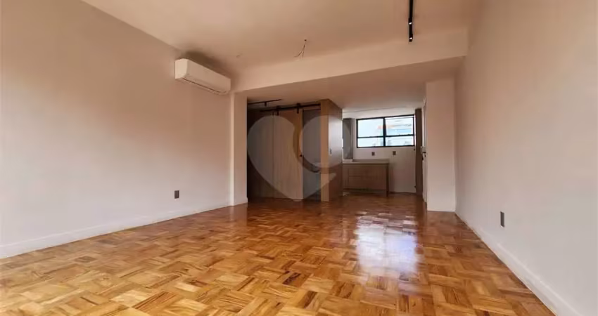 Apartamento à venda reformado com 3 dorms e 1 vaga na vila nova conceição