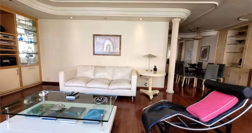 Oportunidade para  morar em rua tranquila no itaim bibi