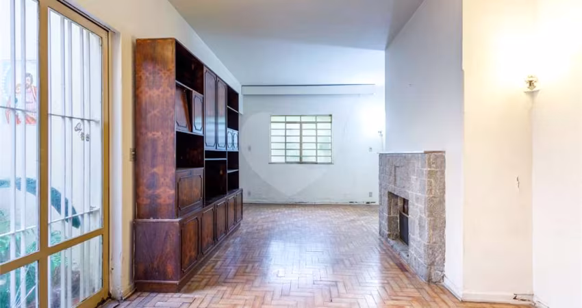 Casa de vila de 240m2,4 vagas a venda nos Jardins