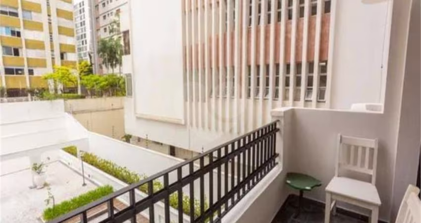 Localizado na melhor quadra da Rua Oscar Freire, este apartamento é simplesmente incrível!
