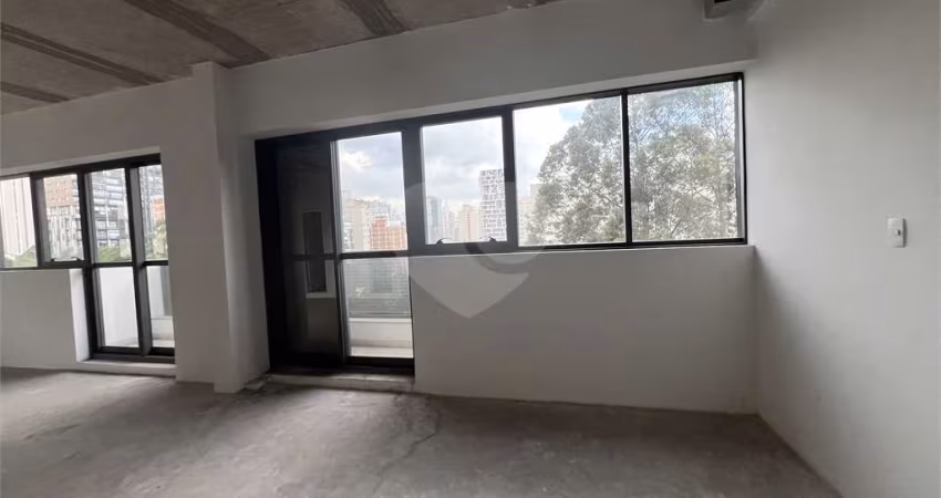 Sala comercial com 78m2 terraço com vista 2 banheiros 2 vagas Vila Madalena próx metrô