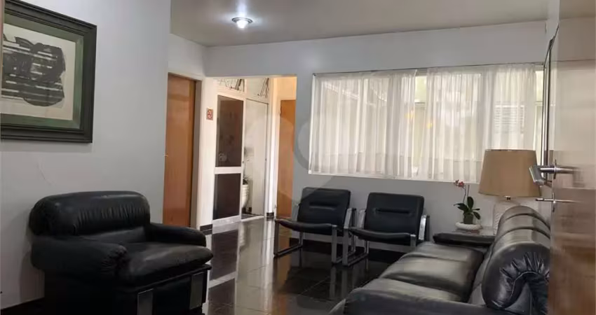 Sala comercial para alugar na Rua Afonso Braz, --, Vila Nova Conceição, São Paulo