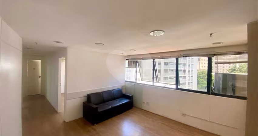 Sala comercial à venda e locação em Higienopolis  104 m², próximo ao Metrô Marechal Deodoro!!