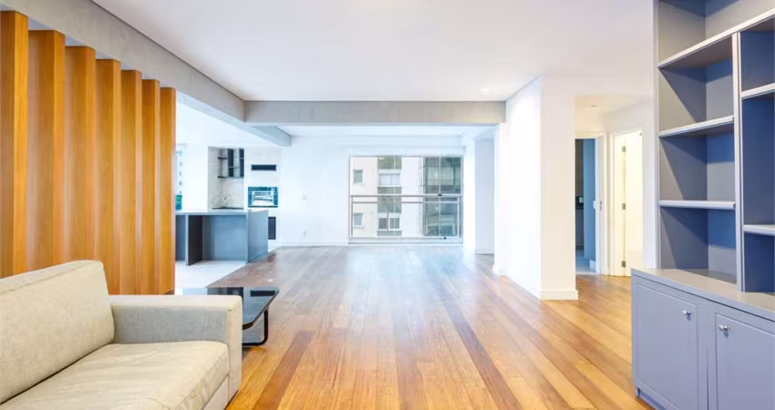 Apartamento à Venda Campo Belo TOM1102 - 220m², 4 Dormitórios (3 Suítes), 4 Vagas