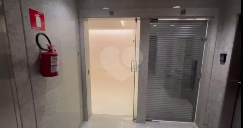 Excelente Conjunto comercial com AU100m² em Pinheiros.