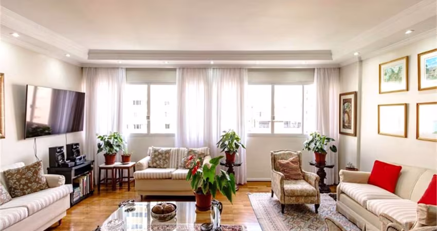 Apartamento venda Itaim Bibi, 3 dormitórios, 1 suíte, 2 salas, 2 vagas.166m². Lazer completo.