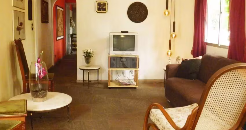 Sobrado no brooklin | 180 m² | 4 dormitórios | 3 vagas