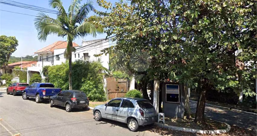 Sobrado no Brooklin | 180 m² | 4 Dormitórios | 3 Vagas