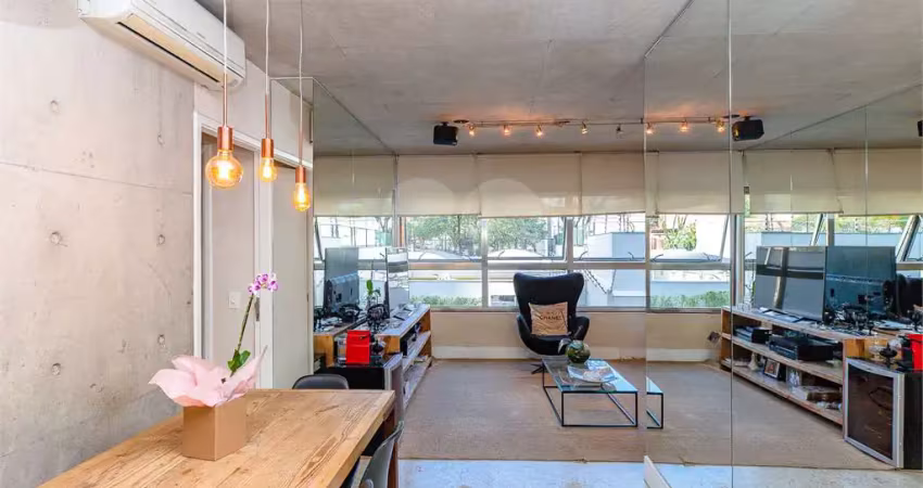 Apartamento moderno e reformado com 70 m² em condomínio clube próximo ao metrô