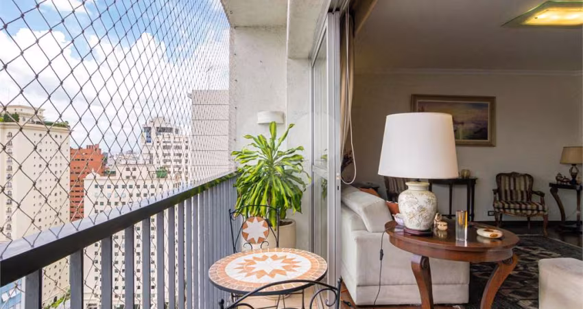 Apartamento 171m2 Jardins andar alto Reformado
