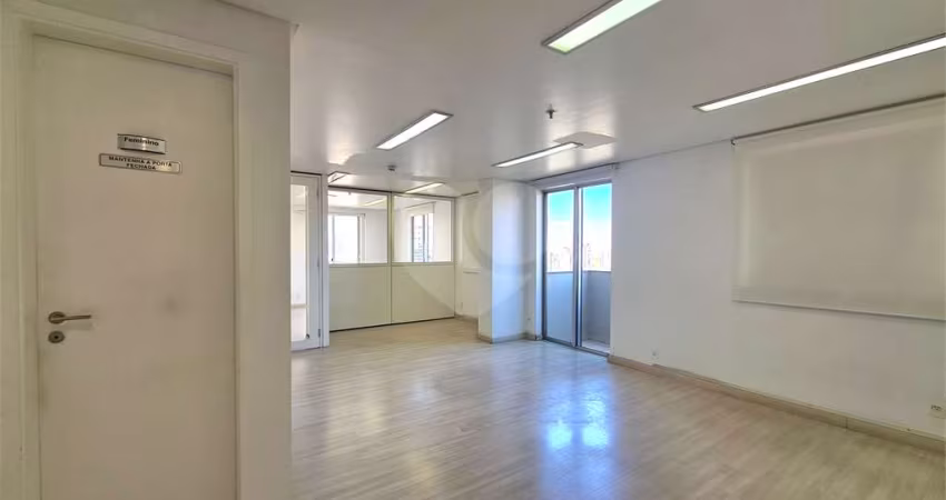 Sala comercial com varanda em andar alto e vista livre 2 vagas