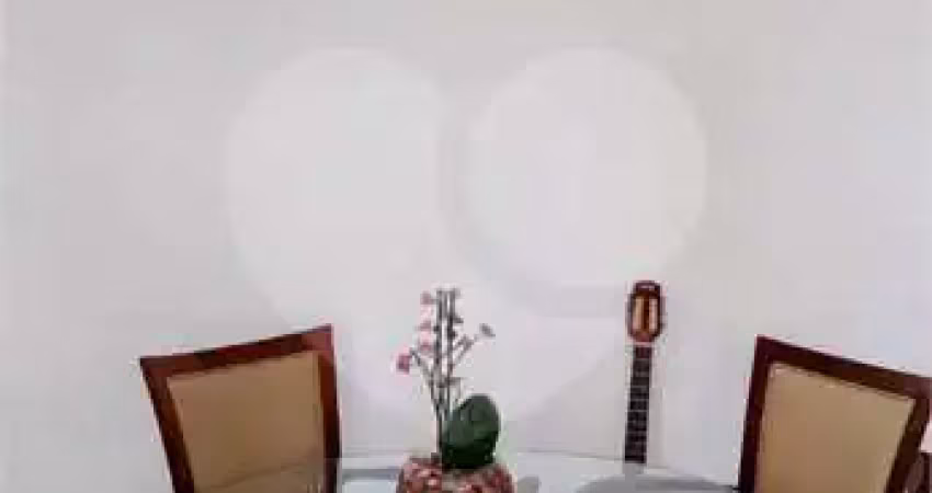 Apartamento de 95m2, 3 dormitórios, 1 suíte, varanda, 1 vaga demarcada, lazer completo, em pinheiros