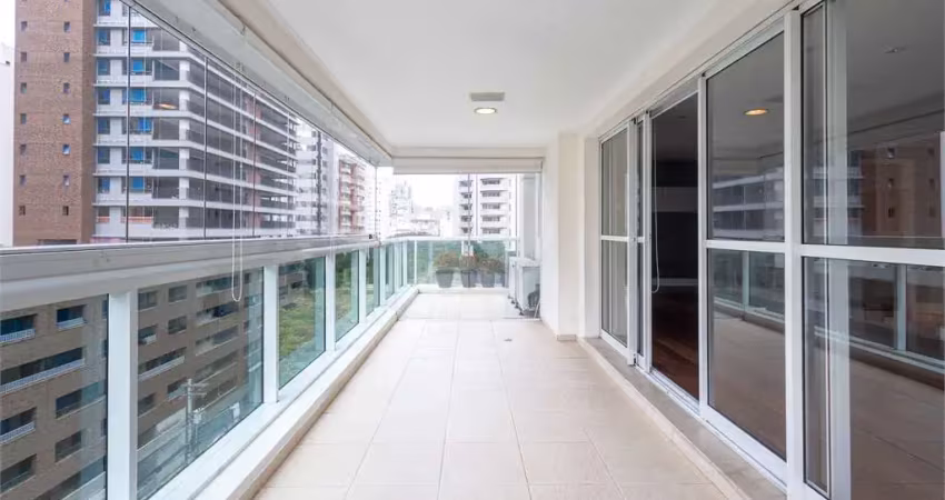 Apattamento reformado ,2 suites, 2 vagas em prédio muito procurado no paraiso