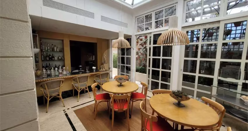Apartamento com 4 quartos à venda na Rua Cristóvão Diniz, --, Jardim América, São Paulo