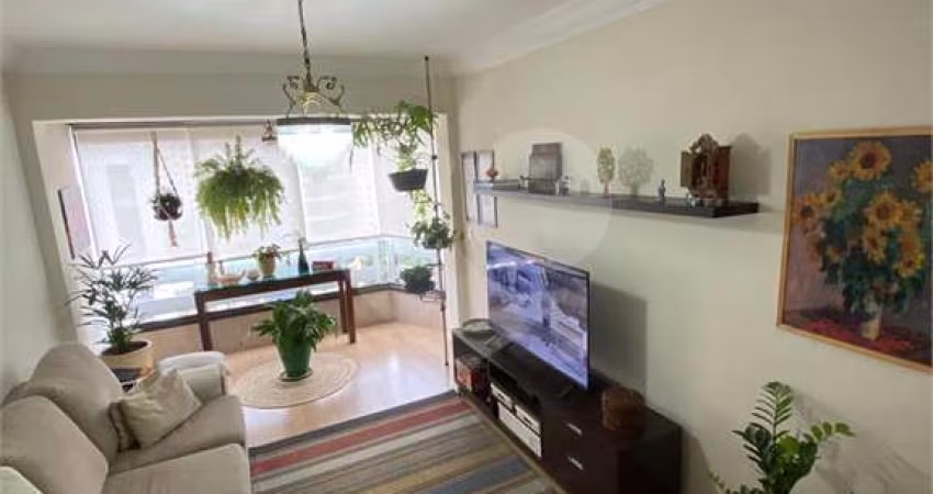 Ótimo apartamento na Chácara Klabin, 3 dormitórios, 2 vagas, a 700 metros do Metrô!