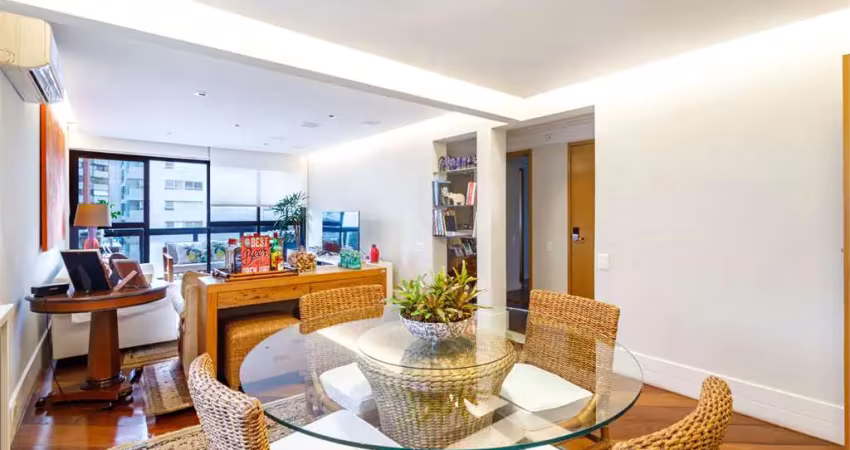 Apartamento à Venda em Moema Pássaros Rua Tuim - 152m², 3 Dormitórios, 1 Suíte, 3 Vagas