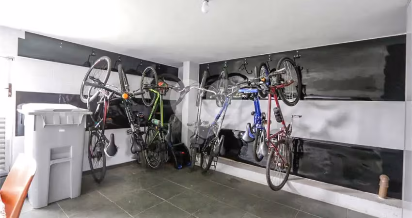 Apartamento com 2 quartos à venda na Avenida Pedroso de Morais, --, Pinheiros, São Paulo
