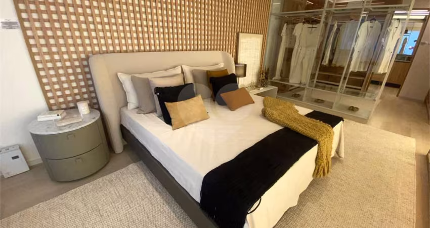 Apartamento com 215 m2, terraço, 3 suítes e 3 vagas, a venda em Moema