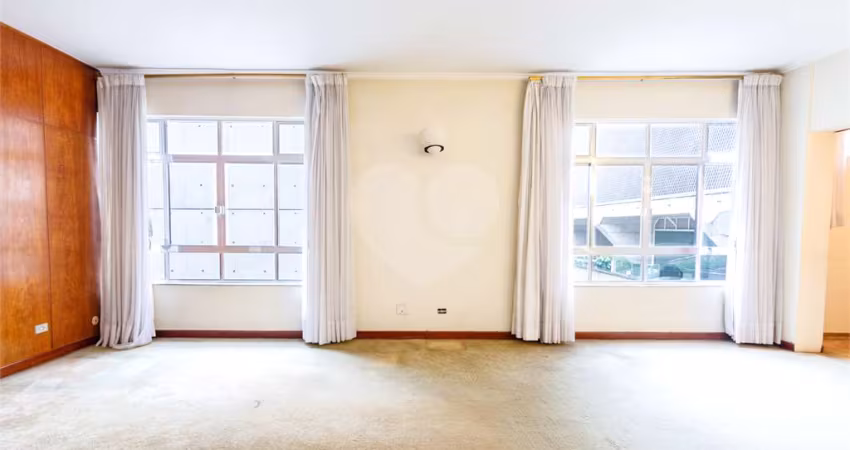 Jardim Paulista! Apartamento 146m², 3 dorms sendo 1 suite, 1 vg  próx ao metrô