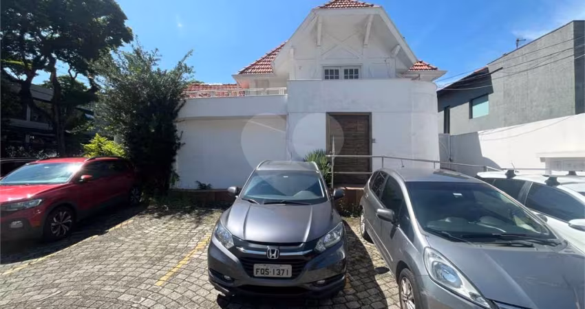 Casa comercial privilegiada no Jd.Paulista.