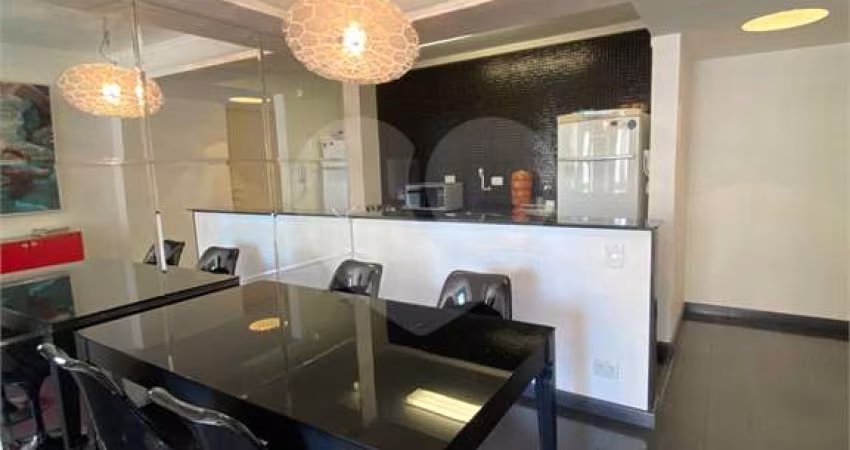Apartamento com 55m para alugar em Moema, lado  Pássaros, 2 dormitórios, 1 banheiro, 1 sala e 1 vaga