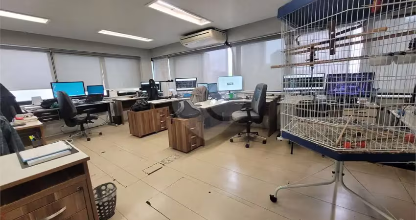 Sala comercial em pinheiros próximo ao metrô fradique coutinho