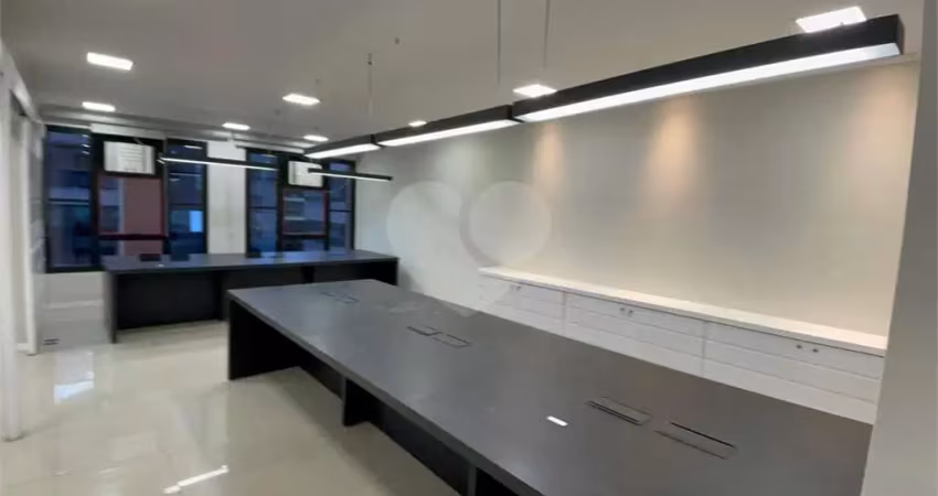 Vila olimpia- 150m² com 3 vagas exclusivas e 1 rotativa para visitantes, excelente localização