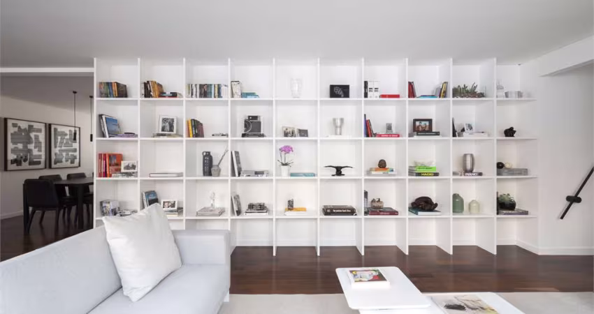 Apartamento à venda reformado no Jardim Paulista