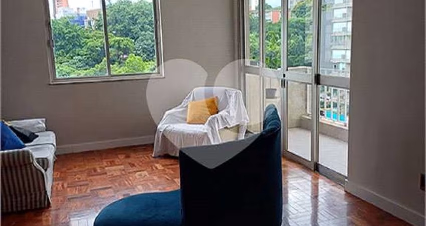 Apartamento venda Jardim América 155 m², 3 dormitórios, 1 suíte. sacada. 1 vaga. Próximo ao metro Oscar Freire