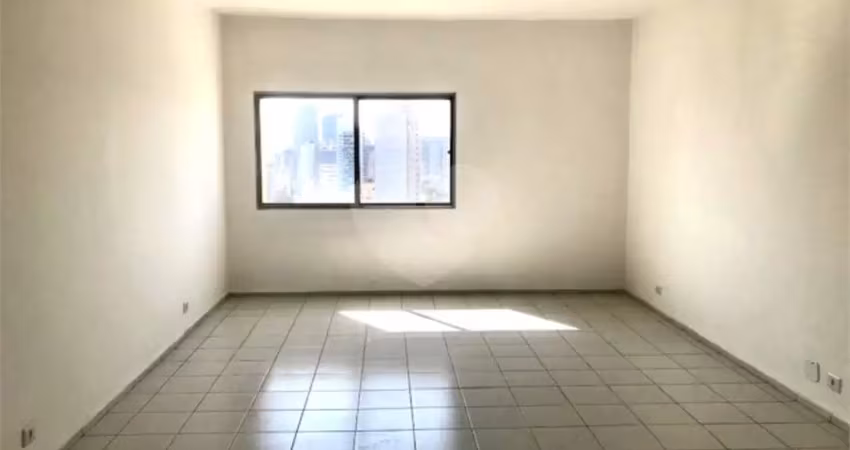 Próximo ao mackenzie e consolação, apto com 1 vaga, 2 quartos, dep. empregada, andar alto, face norte