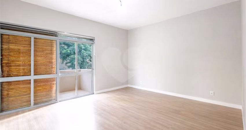Apartamento à Venda Higienópolis - 3 dormitorios, 1 Suíte, 1 Vaga, Reformado.