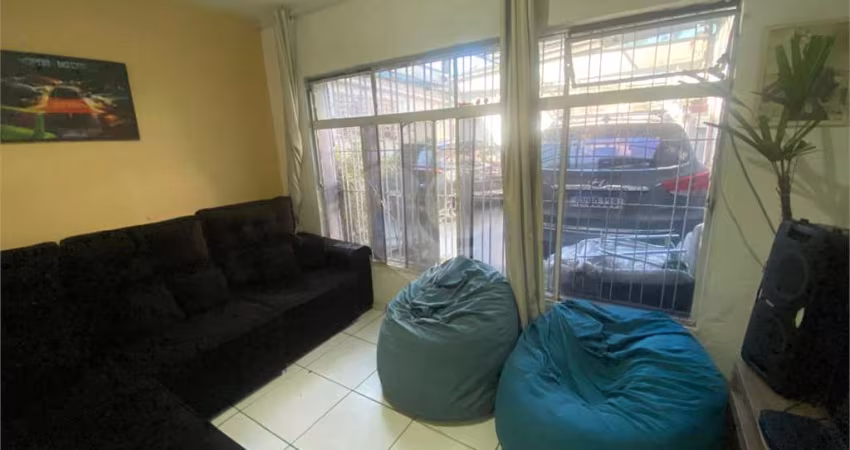 Sobrado para comércio ou residência, a venda na esquina da Av. dos Bandeirantes com a Av. Sto Amaro