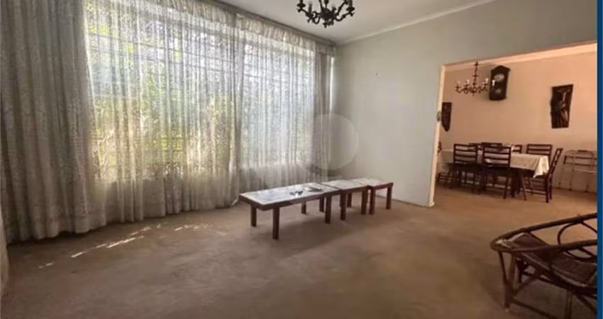 SOBRADO EM MOEMA PÁSSAROS 3 QUARTOS 1 SUÍTE E 3 VAGAS