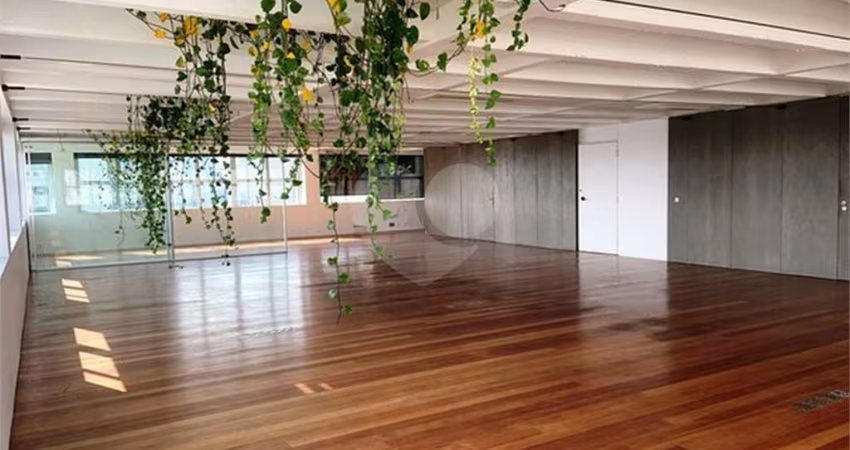 Salas comerciais na Faria Lima - 201m²