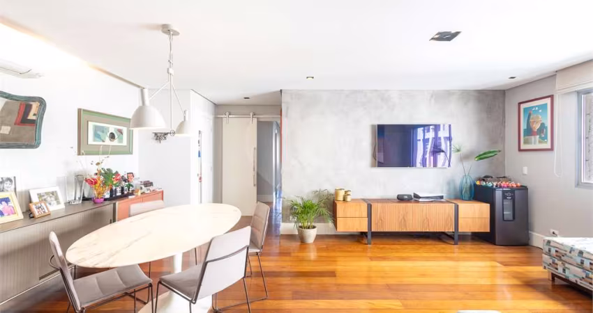 Apartamento no Jardins reformado