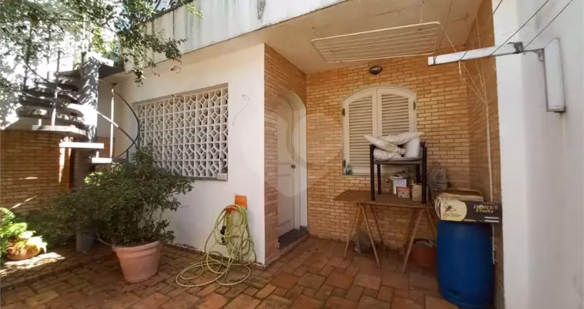 Casa com 3 quartos à venda na Rua João do Prado, --, Aclimação, São Paulo