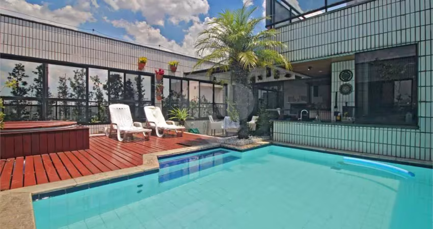 Vende Cobertura duplex Brooklin! Com piscina e churrasqueira 256 m²  .