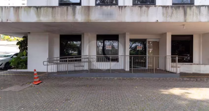 Locação em andar térreo em prédio comercial. 10 vagas