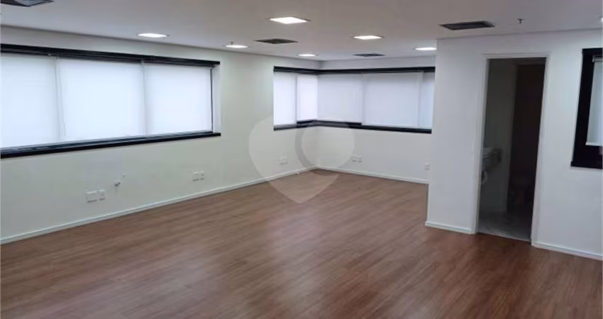 Conjunto Comercial Moema 60 m²
