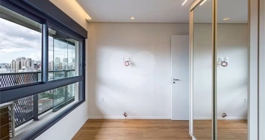 APARTAMENTO TODO REFORMADO, SEM USO COM VISTA; 2 SUITES, 2 VAGAS , LAZER COMPLETO EM PINHEIROS