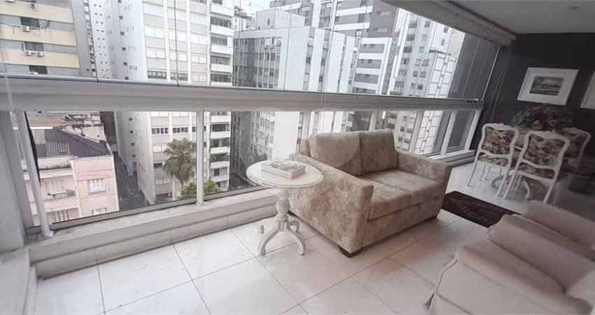 Apartamento com 3 suítes e 4 vagas, além de lazer completo, no meio dos Jardins