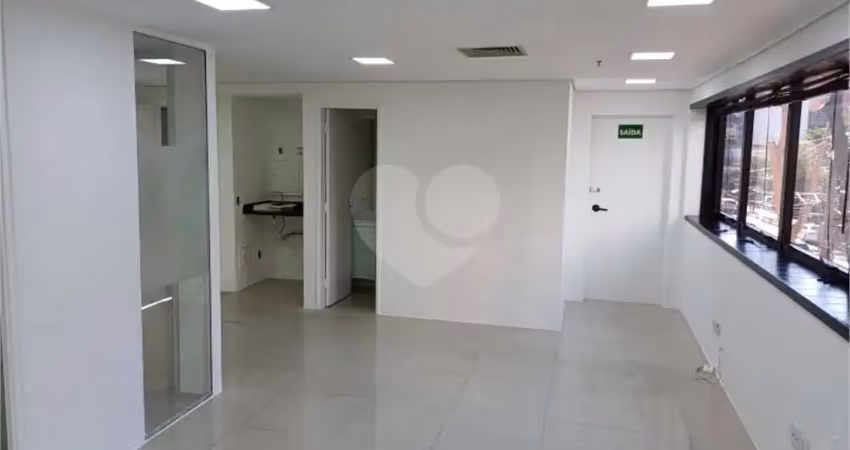 Sala comercial à venda na Avenida Ibirapuera, --, Moema, São Paulo