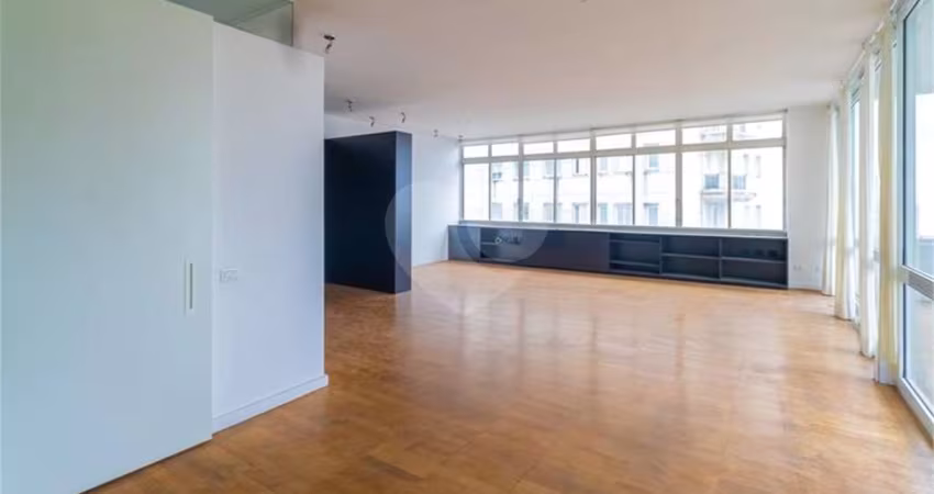 Cobertura de 160 m² em Higienópolis com 2 suítes e 1 vaga de garagem.