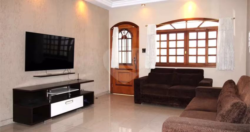 Sobrado de 160 m². Residencial e Comercial.