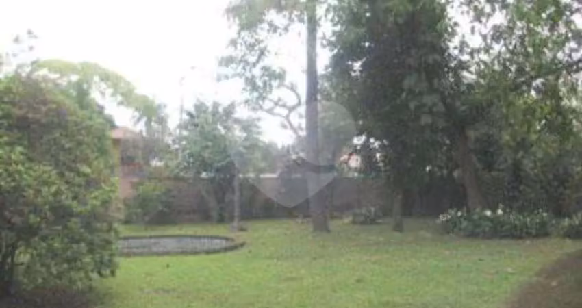 Terreno comercial à venda no alto de pinheiros, único na região.